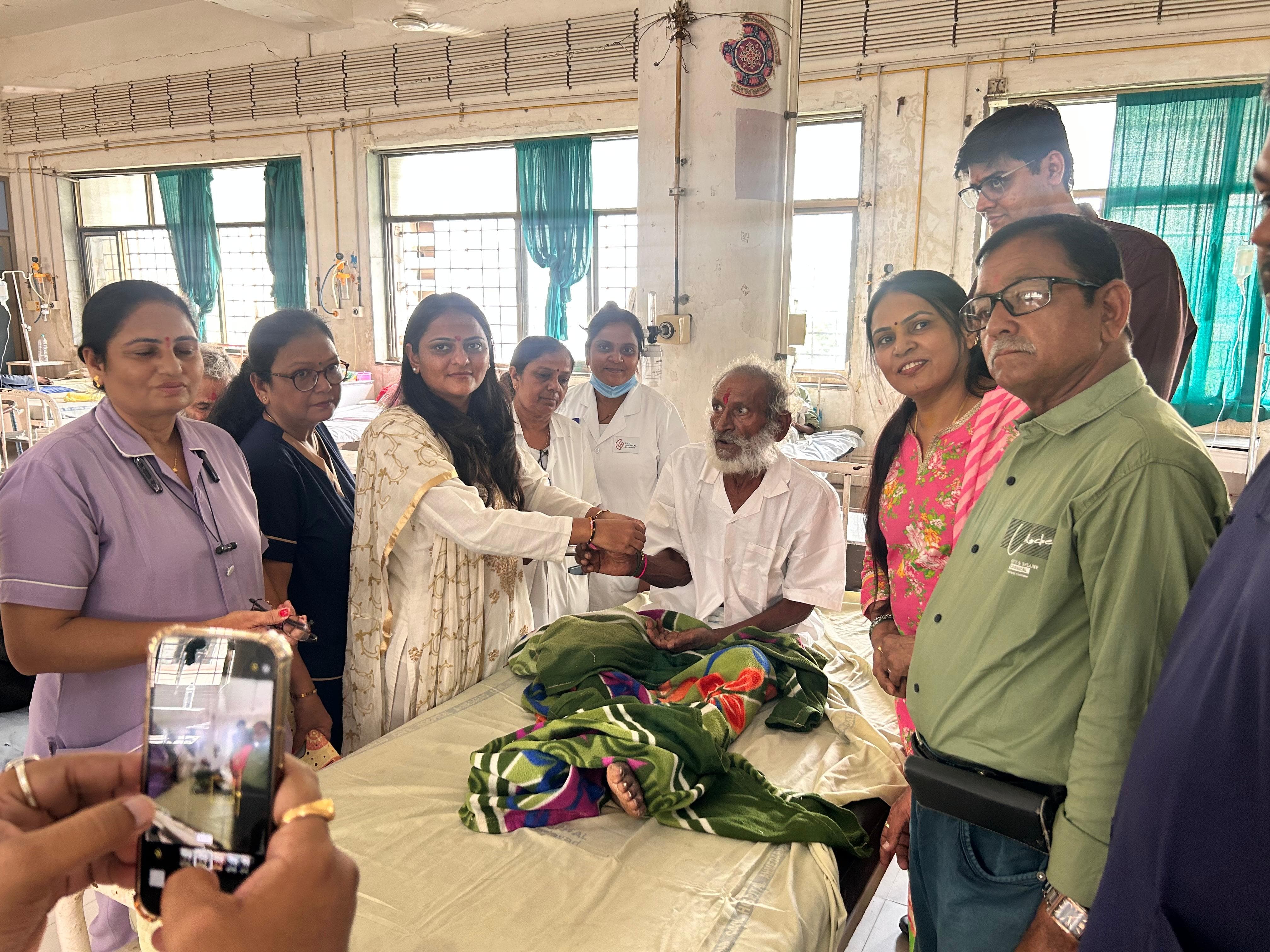 *પ્રેમ અને કરુણાનું બંધન – સિવિલ હોસ્પિટલમાં યાદગાર રક્ષાબંધનની કરાઈ ઉજવણી*