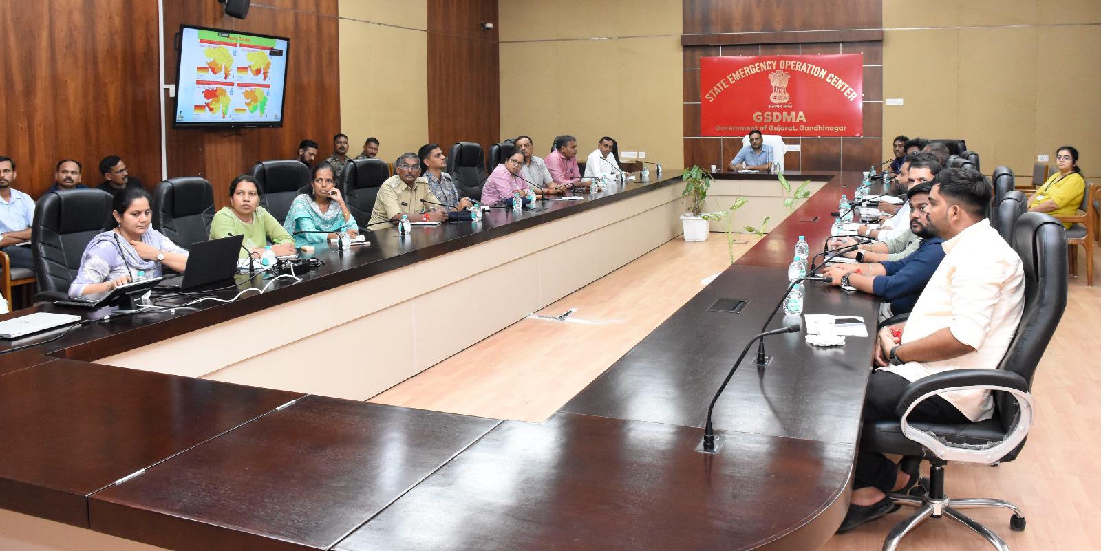 *હવામાન વિભાગે આગામી તા. ૨૫ ઓગસ્ટ સુધી સમગ્ર રાજ્યમાં મધ્યમથી ભારે વરસાદની આગાહી કરી*