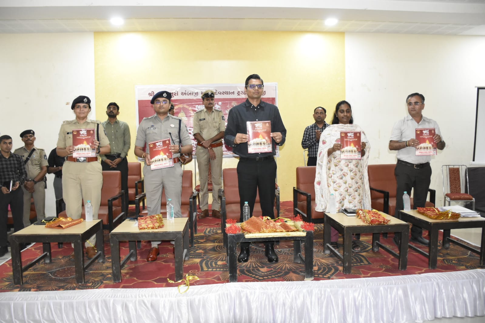 *ભાદરવી પૂનમ મેળાને લઈ પત્રકારો સાથે કલેક્ટરની પ્રેસ યોજાઈ*