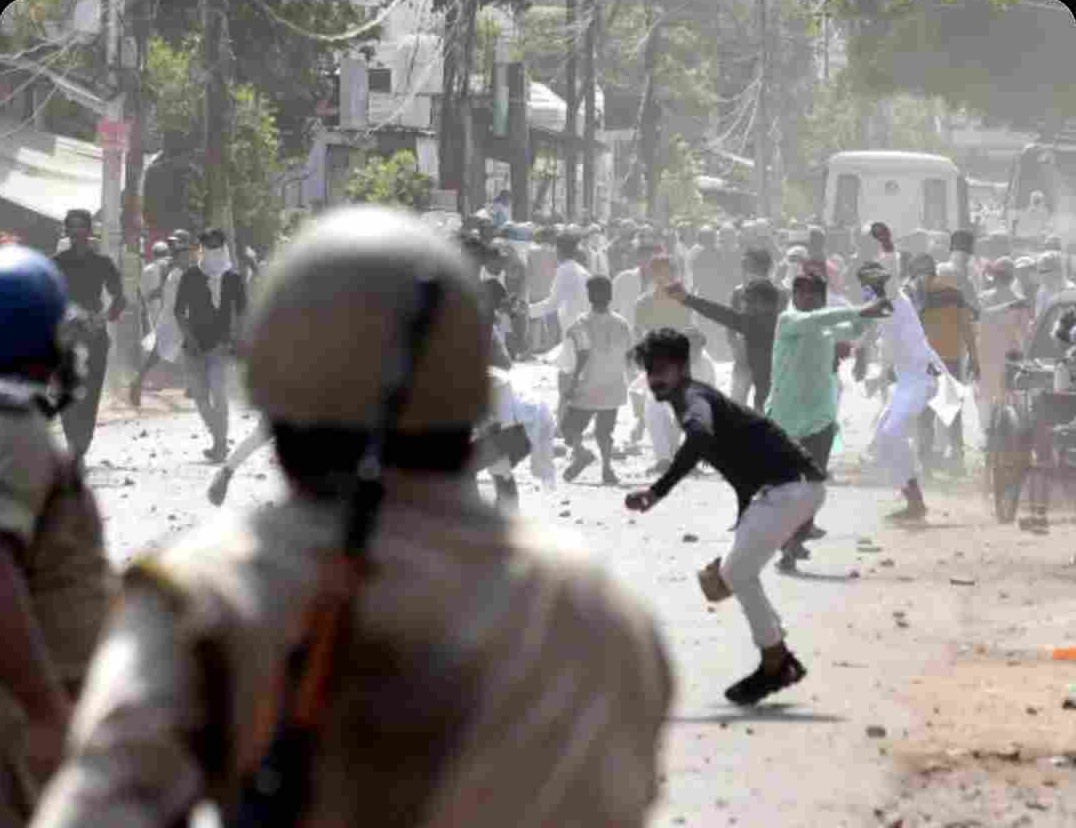 બોટાદ APMC માર્કેટમાં કપાસના કડદાને લઈને ચાલી રહેલો વિવાદ આજે વધુ વકર્યો