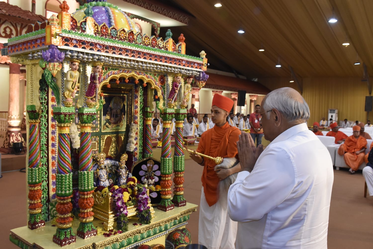 *અડાલજમાં યોજાયેલા વિશાળ સમૈયા મહોત્સવ ખાતે શિક્ષાપત્રીના ૨૦૦ વર્ષ પૂર્ણ થયાનાં અવસરે ઉપસ્થિત રહેતા મુખ્યમંત્રી*