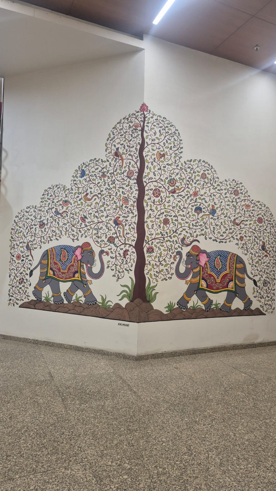 *ગુજરાત વિધાનસભા સંકુલ બન્યું રાજ્યના સમૃદ્ધ કલા વારસાનો અરીસો*